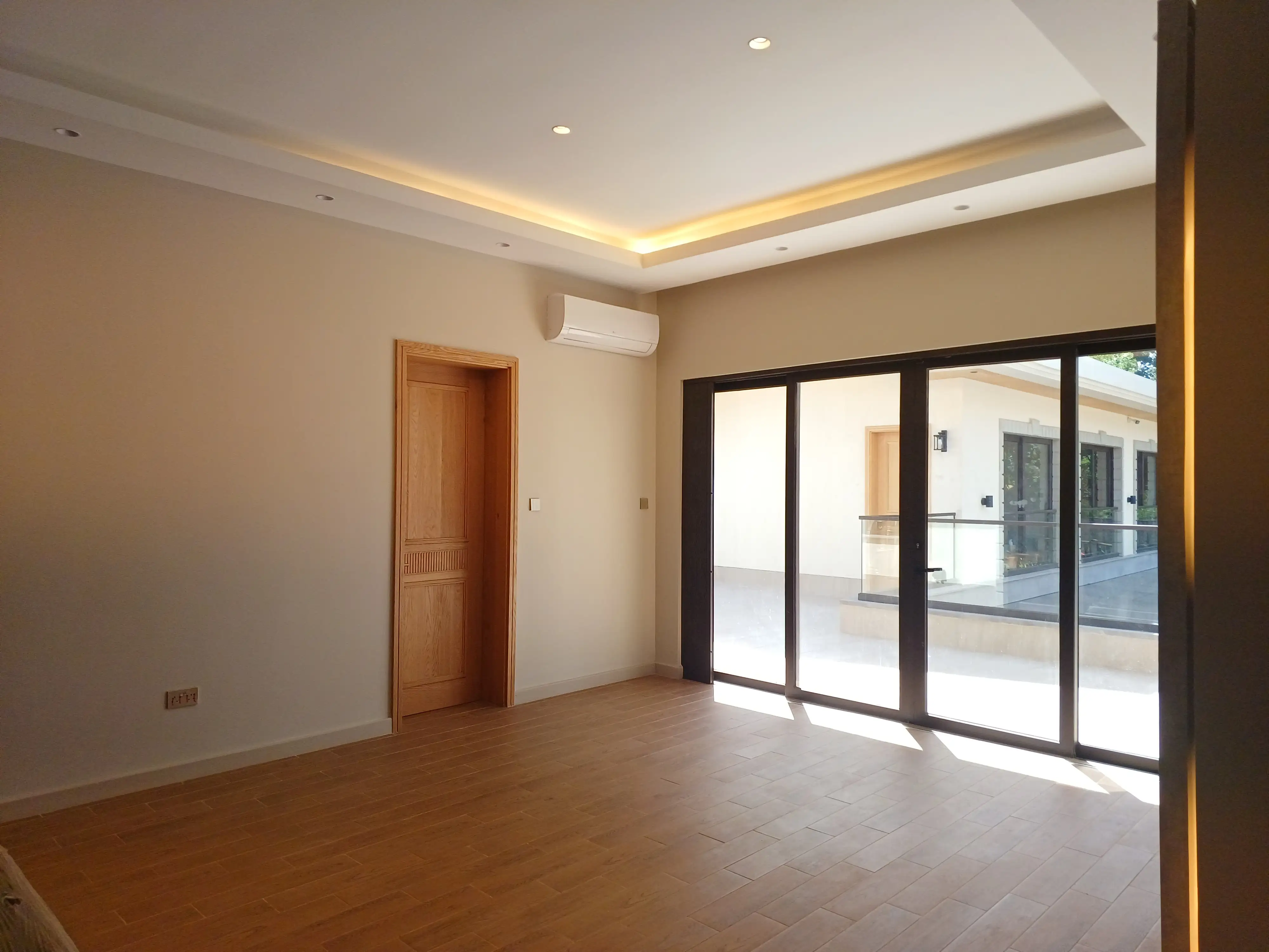 Balcony Lounge Final View