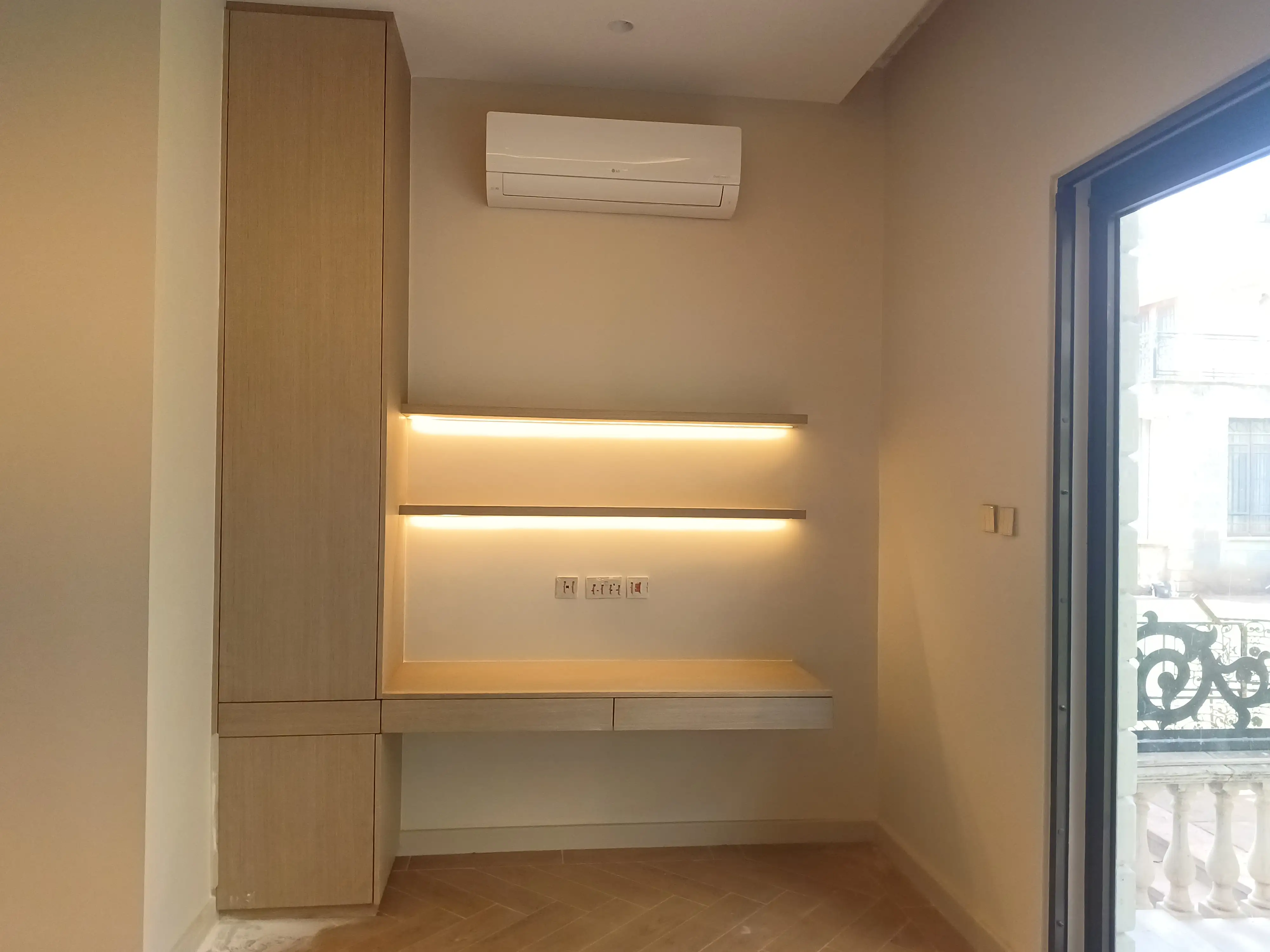 Balcony Lounge Final View