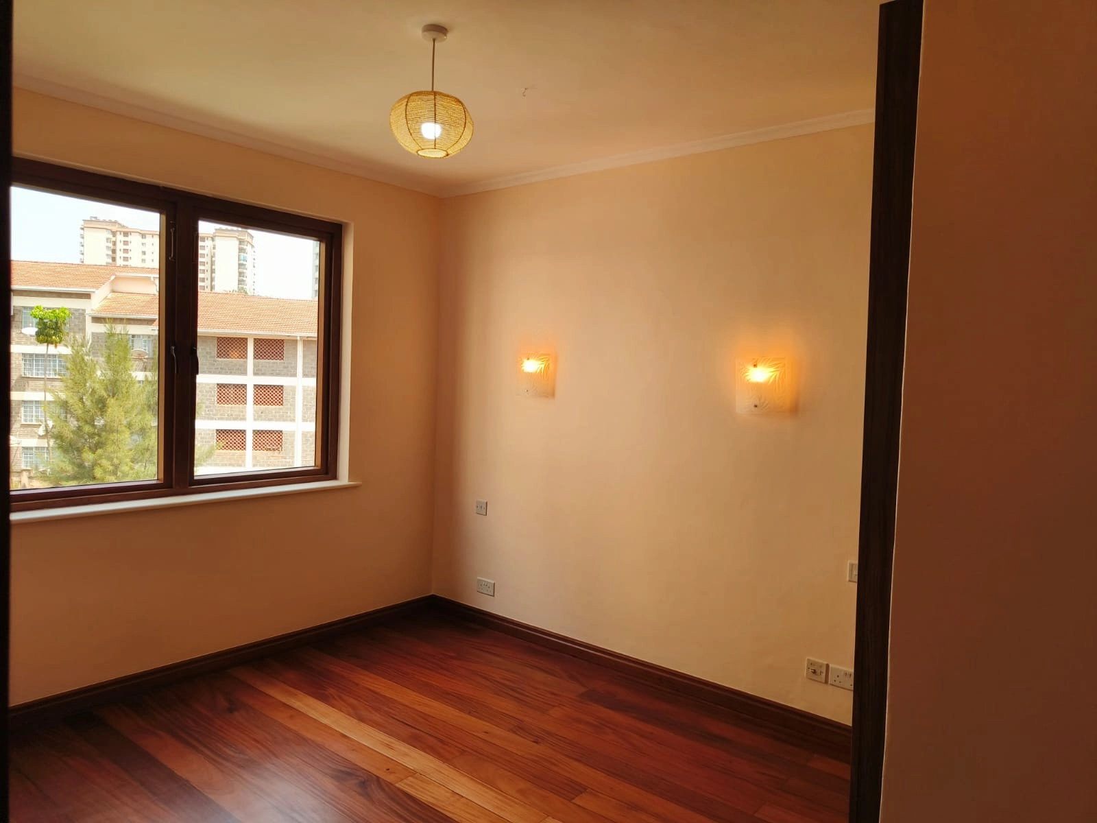 Balcony Lounge Side View